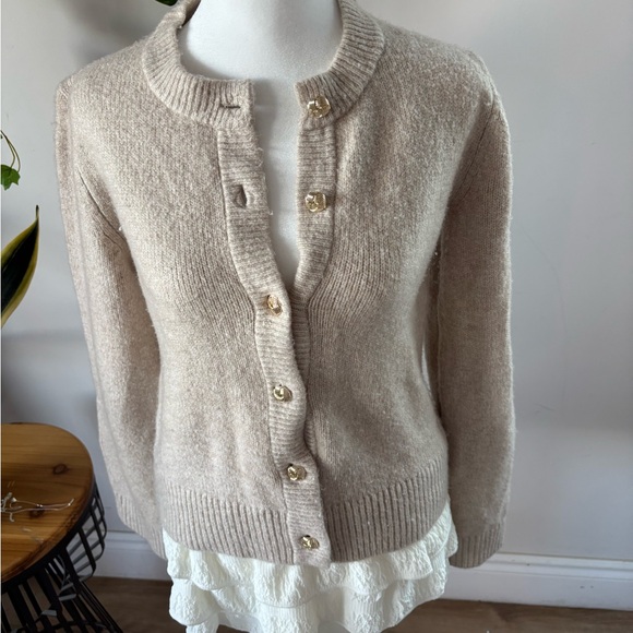 Abercrombie & Fitch Cream Crewneck Button Cardigan - Picture 2 of 4